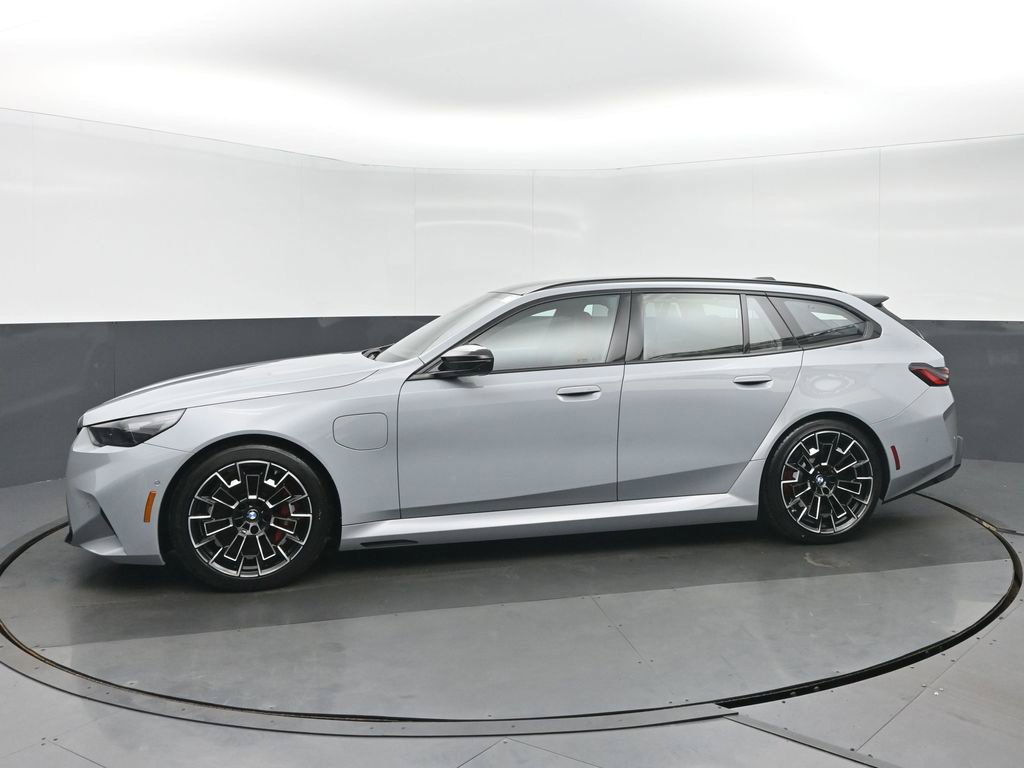 Used 2025 BMW M5 Touring w/ M Driver's Package AWD/4WD image 6