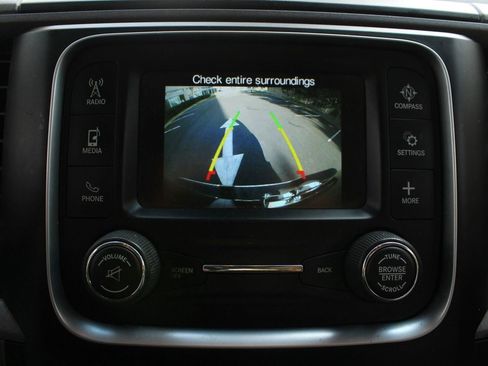 Used 2018 RAM 2500 Tradesman w/ Chrome Appearance Group AWD/4WD image 32