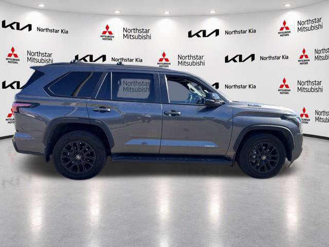 Used 2025 Toyota Sequoia Limited w/ Tow Technology Package AWD/4WD image 9
