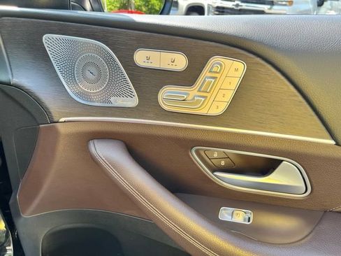 Used 2022 Mercedes-Benz GLS 450 4MATIC image 29