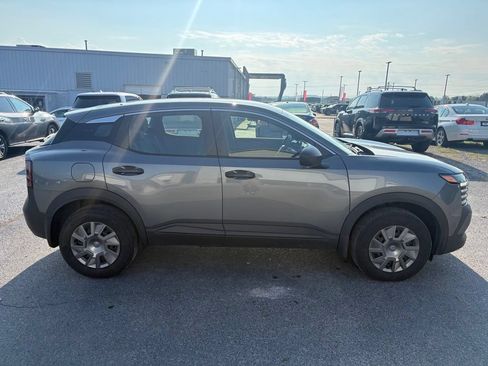 Used 2025 Nissan Kicks S FWD image 4