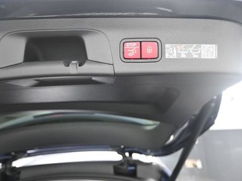 Used 2026 Mercedes-Benz GLS 450 4MATIC image 27