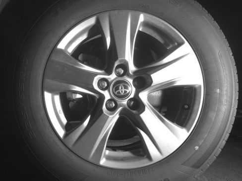 Used 2025 Toyota RAV4 XLE w/ Convenience Package image 12