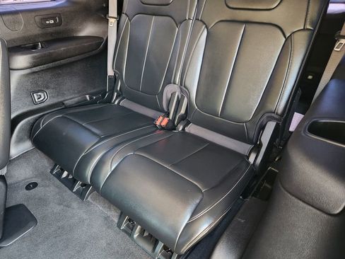 Used 2021 Jeep Grand Cherokee L Limited AWD/4WD image 29