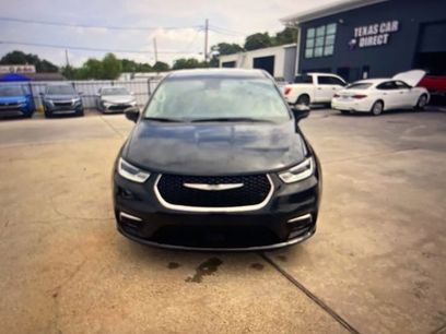 Used 2023 Chrysler Pacifica Touring-L