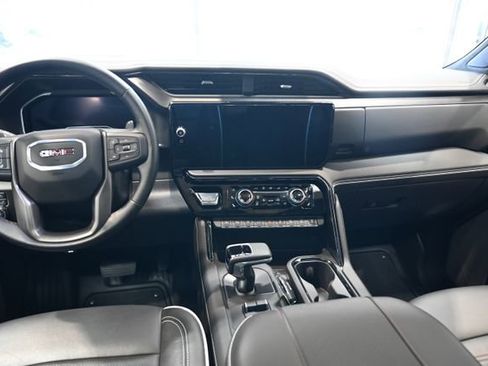 Used 2025 GMC Sierra 1500 AT4X AWD/4WD image 17