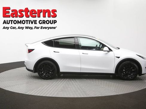 Used 2021 Tesla Model Y Long Range AWD/4WD image 41