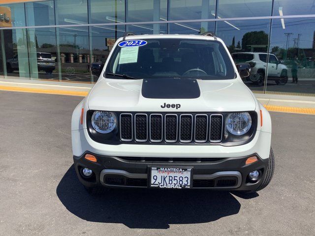 Used 2023 Jeep Renegade Latitude AWD/4WD image 4