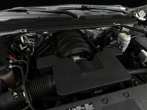 Used 2018 Chevrolet Tahoe LT image 40