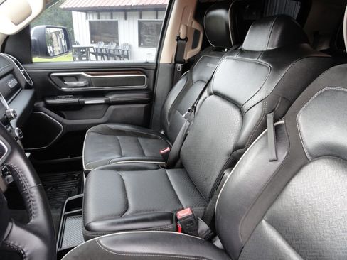 Used 2021 RAM 1500 Laramie w/ Off Road Group AWD/4WD image 13