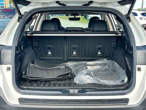 Used 2021 Subaru Outback Limited XT w/ Popular Package #2 image 28