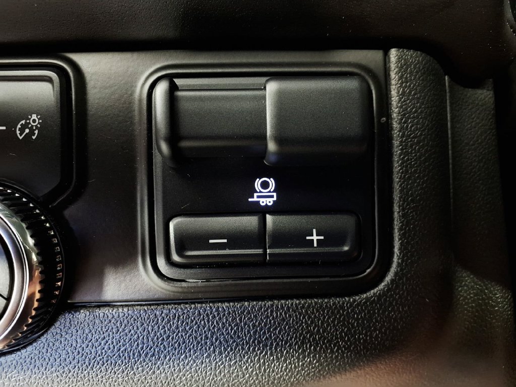 Used 2023 GMC Yukon XL Denali Ultimate AWD/4WD image 23