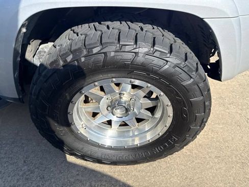 Used 2014 Toyota 4Runner Trail AWD/4WD image 6