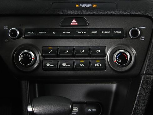 Used 2022 Kia Sportage LX FWD image 21