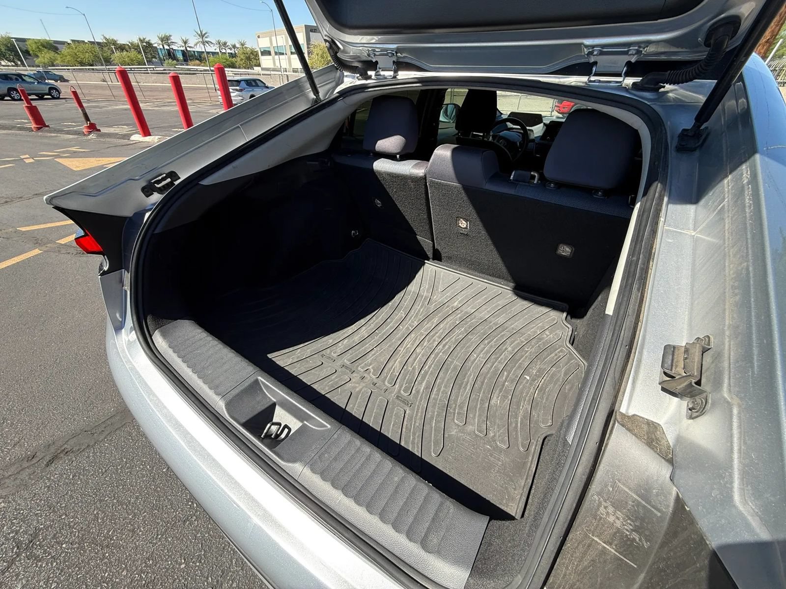 Used 2024 Toyota Prius LE FWD image 22
