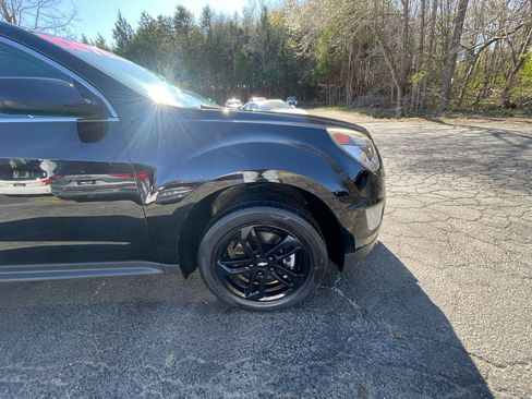 Used 2017 Chevrolet Equinox LT w/ Midnight Edition image 12