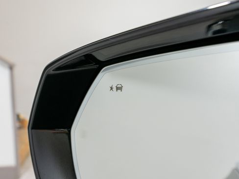 Used 2021 Chevrolet Tahoe Premier image 12