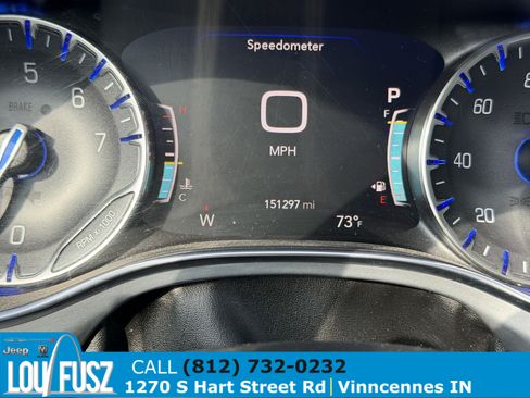 Used 2019 Chrysler Pacifica Touring-L w/ Advanced Safetytec Group FWD image 19