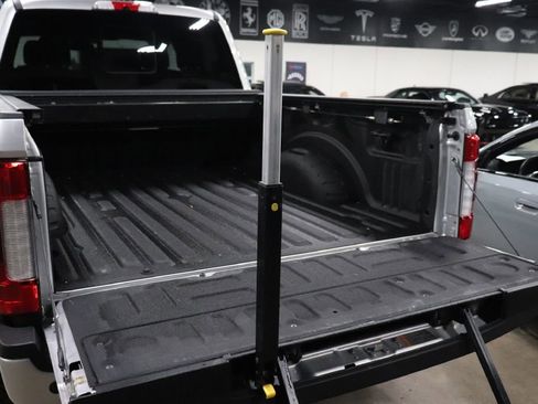 Used 2017 Ford F250 Platinum w/ Platinum Ultimate Package image 21