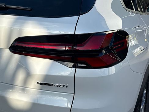 New 2026 BMW X5 xDrive40i w/ Premium Package AWD/4WD image 17