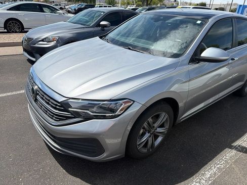 Used 2024 Volkswagen Jetta SE w/ Panoramic Sunroof Package FWD image 13