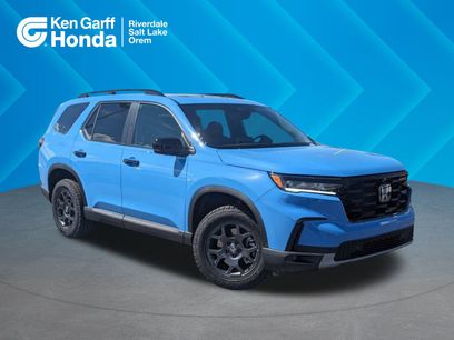 New 2025 Honda Pilot TrailSport