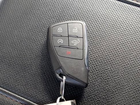 Used 2024 GMC Sierra 1500 AT4 image 32