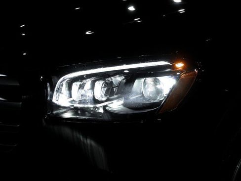 New 2026 Mercedes-Benz GLS 450 4MATIC image 7