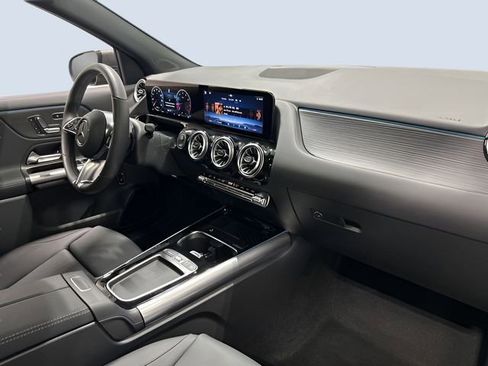 Used 2026 Mercedes-Benz GLA 250 4MATIC image 13