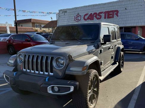 Used 2022 Jeep Wrangler Unlimited Sahara w/ Cold Weather Group AWD/4WD image 6