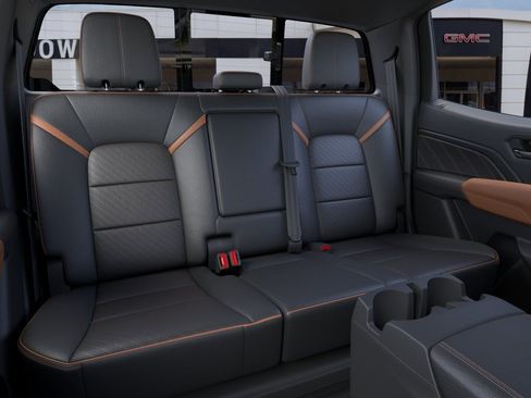 New 2026 GMC Canyon AT4 AWD/4WD image 17