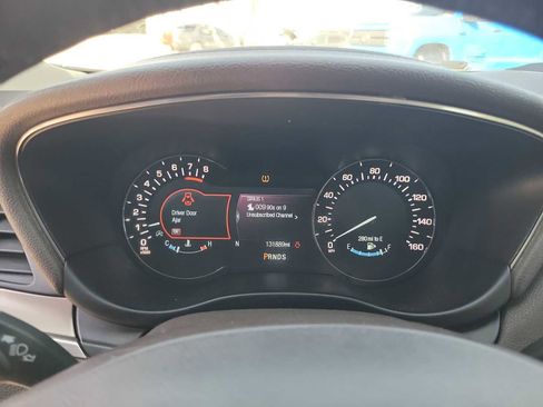 Used 2017 Lincoln MKC Premiere image 18