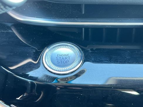 Used 2023 Genesis G80 2.5T image 29