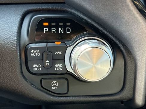 Used 2023 RAM 1500 Laramie AWD/4WD image 16