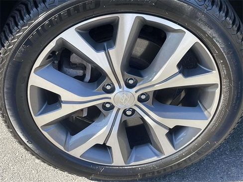 Used 2021 Hyundai Palisade SEL w/ Premium Package image 9