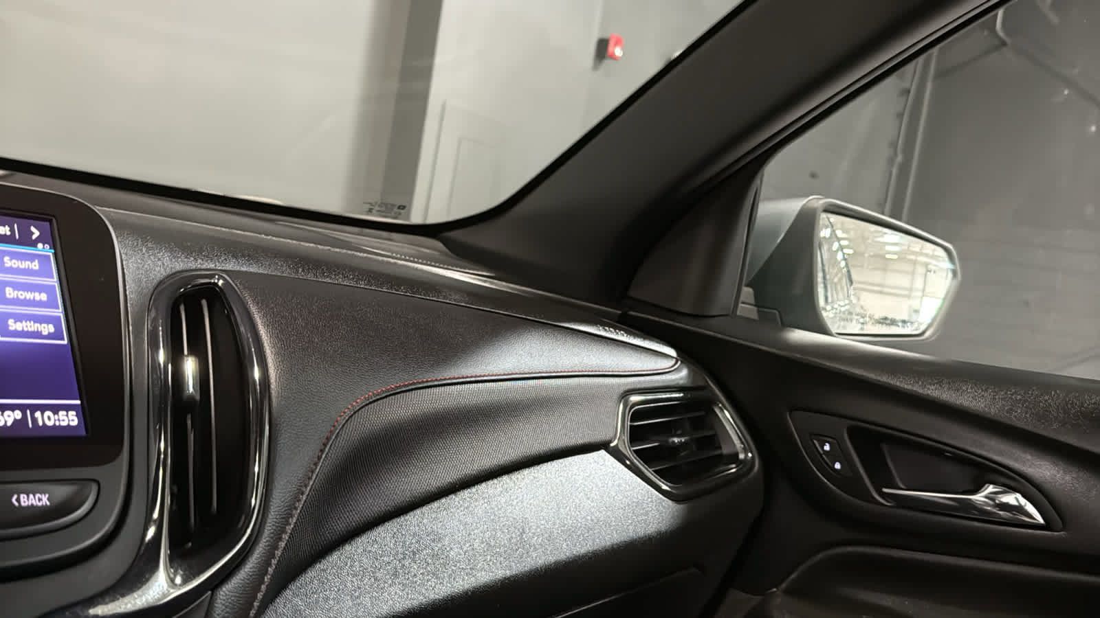 Used 2024 Chevrolet Equinox RS AWD/4WD image 16