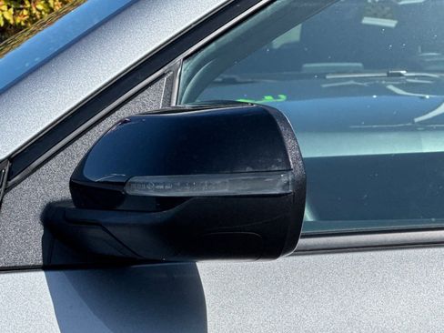 Used 2025 Chevrolet Traverse Z71 image 51