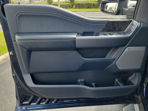Certified 2025 Ford F250 Lariat w/ Lariat Ultimate Package AWD/4WD image 14