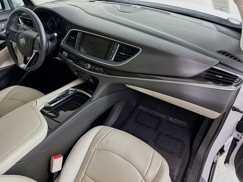 Used 2023 Buick Enclave Essence w/ Sport Touring Edition image 32