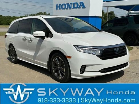Used 2023 Honda Odyssey Elite image 1