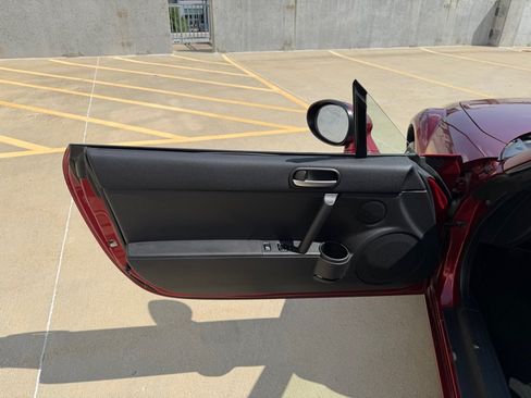 Used 2007 MAZDA MX-5 Miata Sport RWD image 10