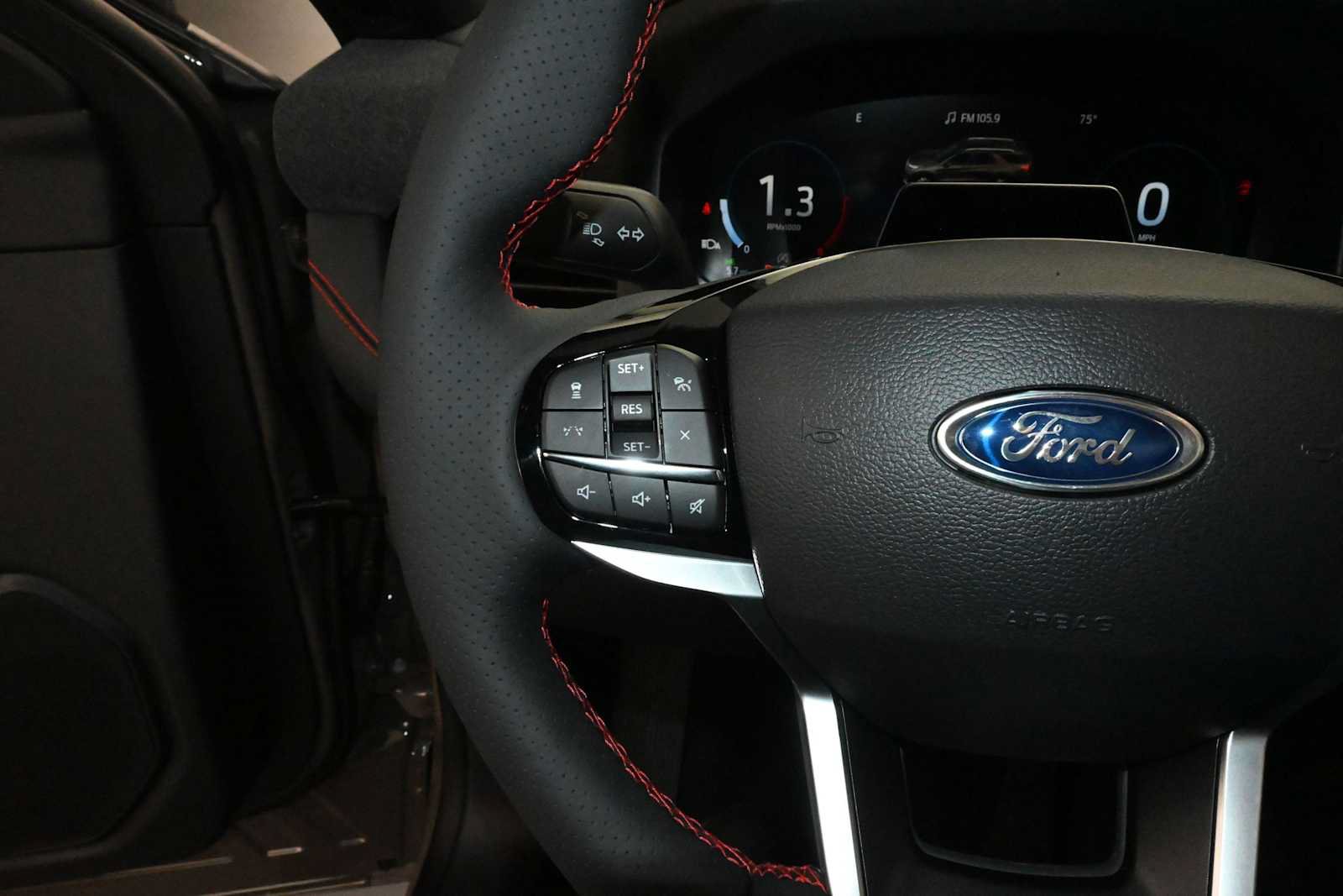 New 2026 Ford Explorer ST-Line AWD/4WD image 32