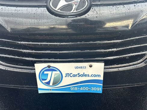 Used 2012 Hyundai Tucson GLS image 23