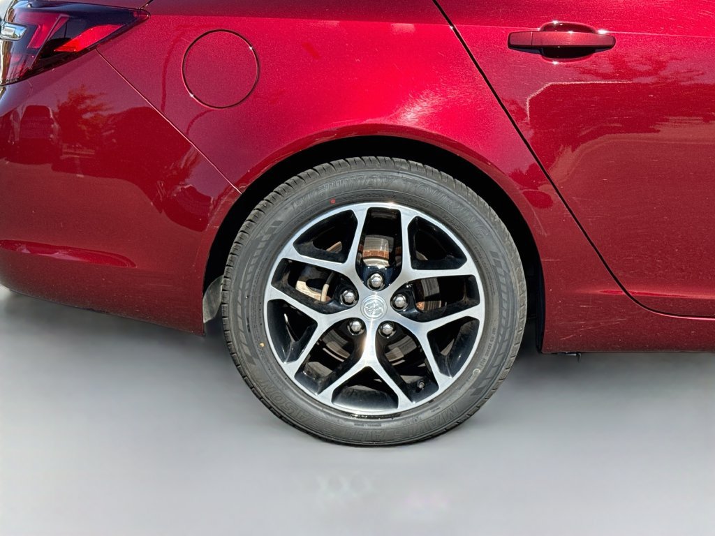 Used 2017 Buick Regal Sport Touring FWD image 38