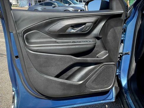 Used 2024 GMC Terrain SLE image 20