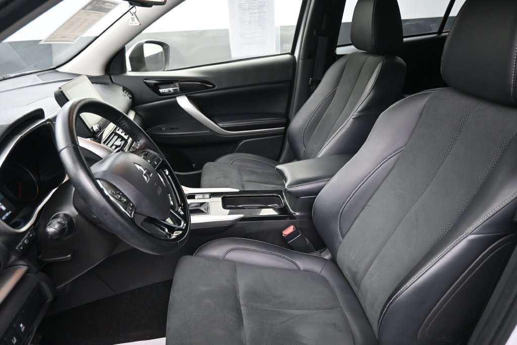 Used 2025 Mitsubishi Eclipse Cross SE AWD/4WD image 22