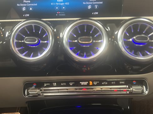 Certified 2023 Mercedes-Benz CLA 250 4MATIC image 24