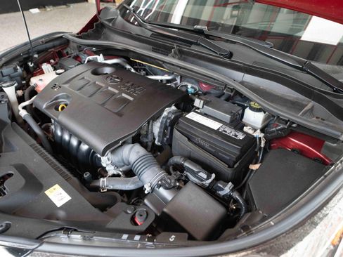 Used 2019 Toyota C-HR Limited FWD image 33