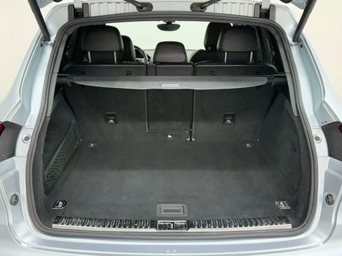 Used 2018 Porsche Cayenne Platinum Edition image 38