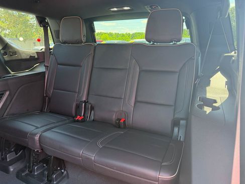 Used 2024 Chevrolet Tahoe Premier RWD image 17